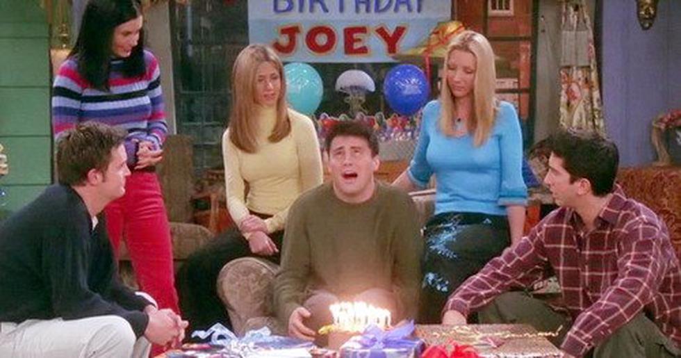 La serie querida por todos, Friends, se despidió de Netflix el 31 de diciembre del año pasado. Para olvidar el amargo efecto, aquí te recomendamos algunas comedias que también te robarán una sonrisa. (Foto: Netflix)