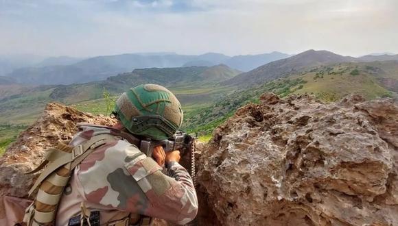 Un soldado turco en una operación contra el PKK en el norte de Irak (Archivo)