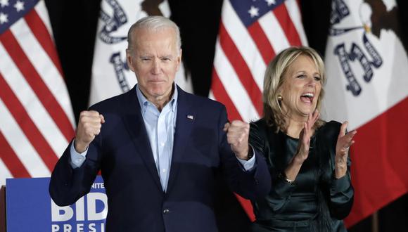 Joe Biden y su esposa dieron negativo a la prueba de coronavirus. (Foto: AP)