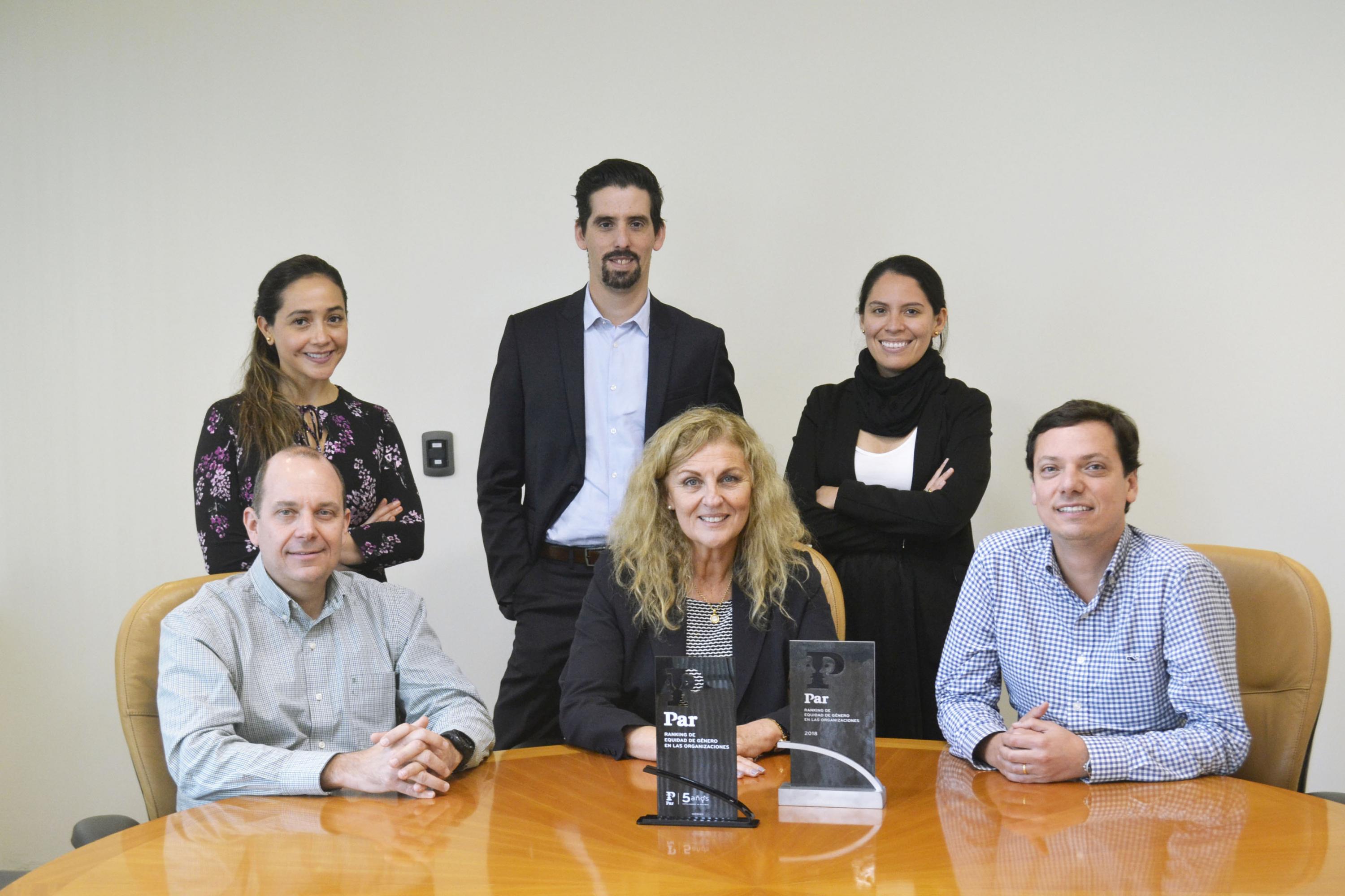 Profuturo AFP fue premiada por Aequales y la Cámara Oficial de Comercio de España en el Perú como una de las cinco las organizaciones líderes en su categoría que promueve las mejores prácticas laborales de equidad de género en el país.