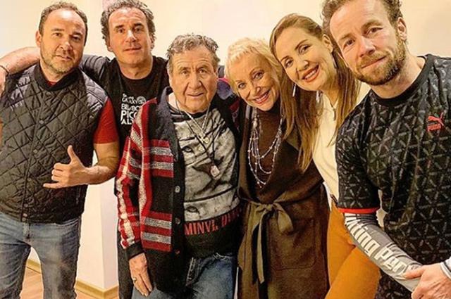 Mirtha en una foto familiar publicada por su hijo Rodrigo Sánchez Patiño.