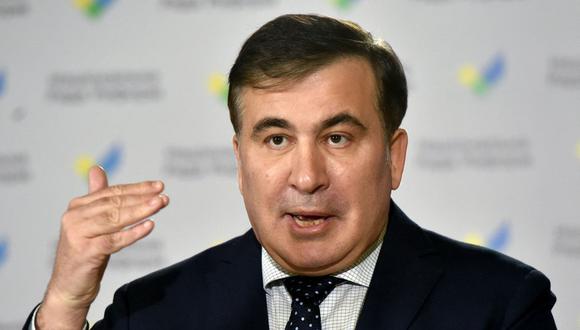 El líder de la oposición y expresidente de Georgia encarcelado Mikheil Saakashvili, que ha estado en huelga de hambre durante semanas, se encuentra en una condición crítica y carece de la atención médica adecuada, dijeron los médicos. (Foto: Archivo/ Sergei SUPINSKY / AFP).