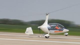 Conoce el GyroDrive, el helicóptero fabricado para andar en carretera [VIDEO]