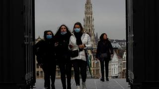 Bélgica empieza a cancelar actos navideños en paralelo al alza de casos coronavirus