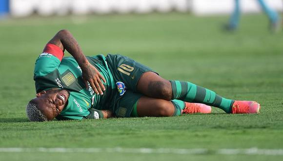 Jefferson Farfán fue sancionado por la FPF con dos fechas y se perderá el duelo ante Sporting Cristal