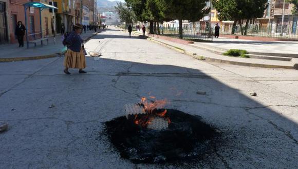 Paro de 48 horas en Puno: cientos de vehículos quedaron varados