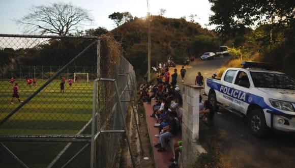 La presencia de policías y militares es ahora constante en zonas tradicionalmente consideradas como feudos de las pandillas salvadoreñas, como la colonia La Campanera. (REUTERS).