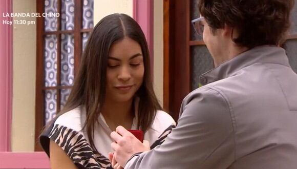 Dante le pide nuevamente la mano a su amada con una opulenta sortija que ella rechaza (Foto: América TV)