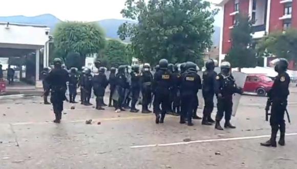 Se reportan enfrentamientos en exteriores del Gobierno Regional de Junín. (Captura: Huanca York Times)
