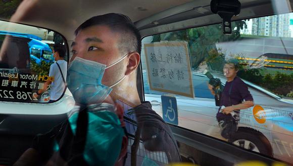 Tong Ying-kit, de 24 años, se enfrenta a cargos de terrorismo y de incitación a la secesión por supuestamente conducir su motocicleta contra un grupo de policías. (Foto: Vincent Yu / AP)