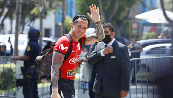 Gianluca Lapadula en el promocional de FIFA por los repechajes para Qatar 2022. (Foto: FPF)