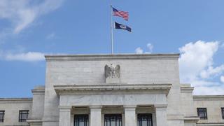 Fed sube tasa de interés en 0,25% para frenar inflación en EE.UU.