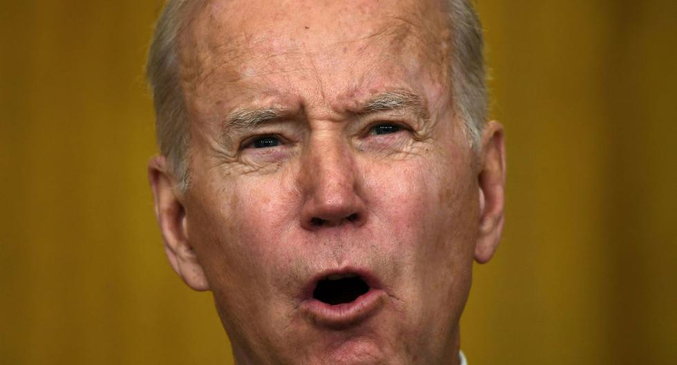 Biden warns that the risk of Russia invading Ukraine in “a few days” is “very high”