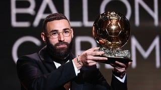 Lo que gana Karim Benzema, el futbolista que alzó el Balón de Oro 2022 