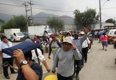 Lima: maestros en huelga bloquean vías y marchan a Plaza San Martín
