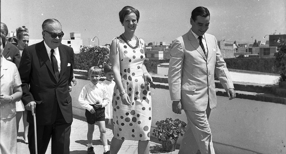 Lima, 10 de marzo de 1966. La entonces princesa Margarita, heredera al trono de Dinamarca, había llegado al Perú hacían un día. Durante su estadía visitó museos, cenó con el presidente Belaunde y corrió tabla en la Costa Verde. (Foto: GEC Archivo Histórico)
