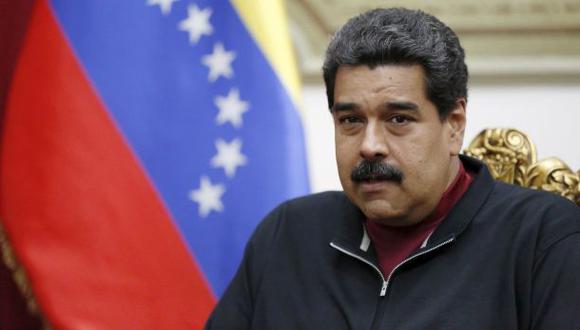 Nicolás Maduro a tuitero que lo insultó: chúpate tu cambio