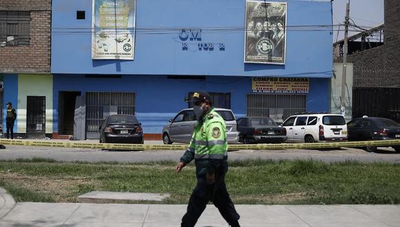 General en retiro de la Policía Nacional se pronunció tras la difusión de un nuevo video difundido donde muestra que un agente se encontraba en la entrada y la puerta ya estaba cerrada. (Foto: Francisco Neyra/GEC)