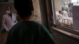 Chile registra una tasa de positividad de coronavirus menor al 6% por primera vez en el 2021