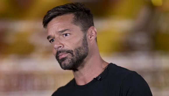 El sobrino de Ricky Martin, Dennis Sánchez, pide 10 millones de dólares de reparación civil.