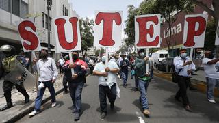 Manifestantes del Sutep piden el 6% del PBI para educación y nulidad de prueba de nombramiento de docentes | FOTOS