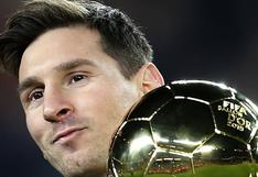 Lionel Messi ofrece su Balón de Oro 