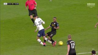 Manchester City vs. Tottenham: el brutal pisotón de Sterling a Dele Alli que solo acabó en amonestación | VIDEO