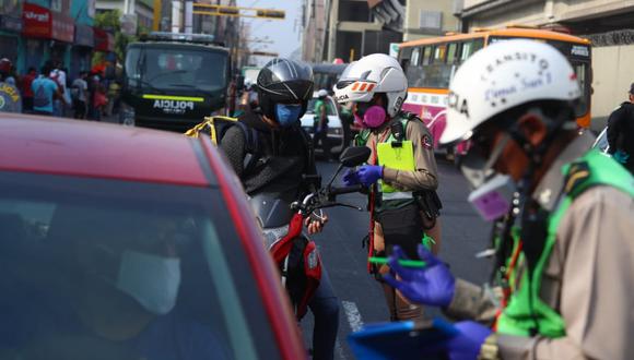 Cada día se incrementa el número de autos en las calles de Lima. (FOTO: GEC / Alessandro Currarino)