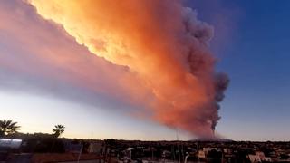 Espectacular erupción del volcán Etna provoca una lluvia de piedras [FOTOS]