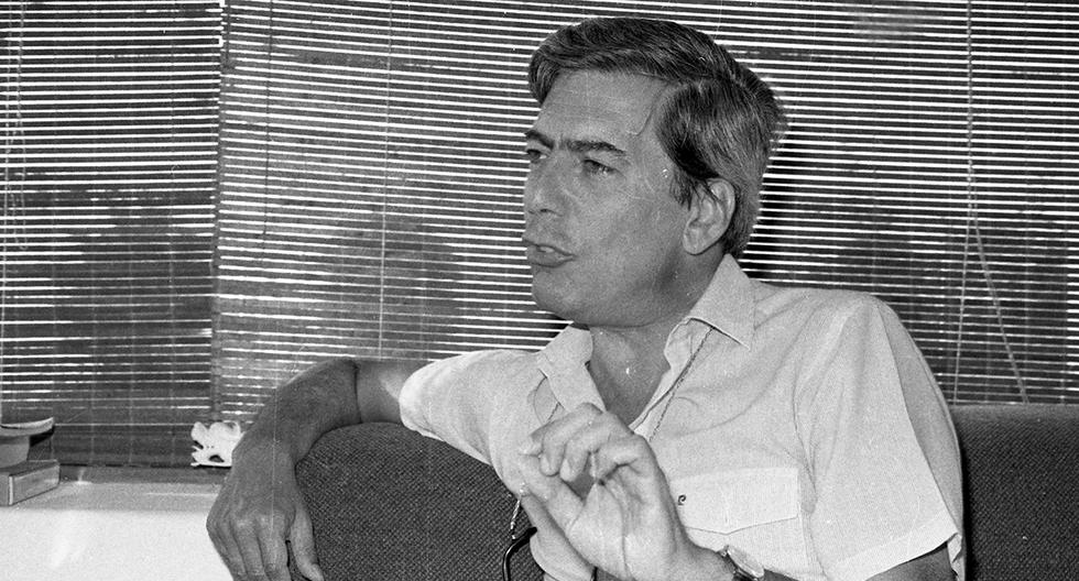 En enero de 1984 Mario Vargas Llosa concede entrevista a periodistas del decano. FOTO: GEC Archivo Histórico