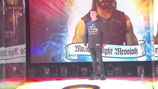 WWE Raw: Dominik, el hijo de Rey Misterio, golpeó a Seth Rollins y Murphy en defensa de Aleister Black