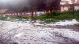 Lluvias torrenciales y granizo afectan viviendas en Huari
