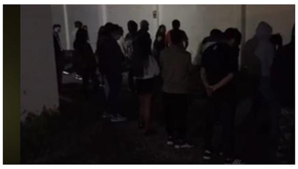 La Libertad: 40 personas, entre jóvenes, adultos y menores de edad, fueron intervenidas por participar de una fiesta en pleno toque de queda | Foto: Captura de video