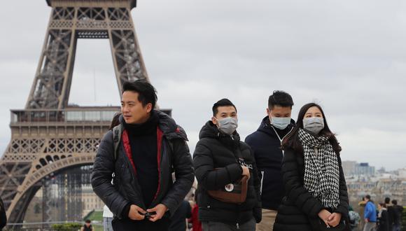 Francia ordenó el cierre de lugares públicos como la Eiffel para contener la expansión del coronavirus. (AFP / Ludovic Marin).