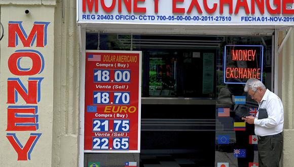 El tipo de cambio en México abría a la baja este martes por segunda jornada consecutiva. (Foto: AFP)