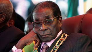 Zimbabue: Parlamento debate sobre destitución del presidente Mugabe