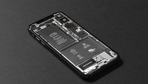 Los smartphones cuentan con una batería, a veces extraíble, para mantener el funcionamiento del equipo. (Foto: pexels.com)