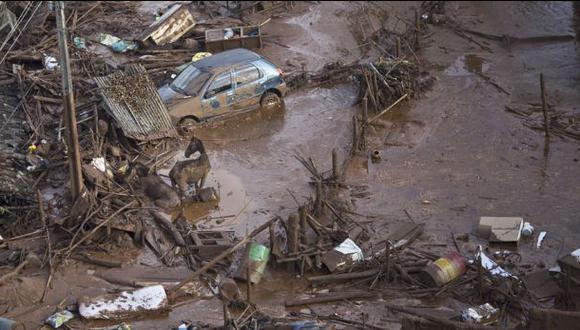 Estudian daño ambiental tras desastre minero en Brasil