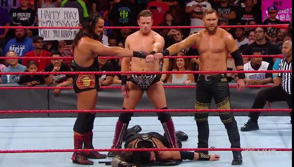 Roman Reigns derrotó a The Miz pero el campeón se vengó y con ayuda de sus secuaces le dio una paliza al ex The Shield. (Foto: WWE)