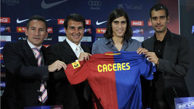 Martín Cáceres. El uruguayo llegó al Barcelona en el 2008. Solo jugó 13 partidos.  (Foto: Agencias)