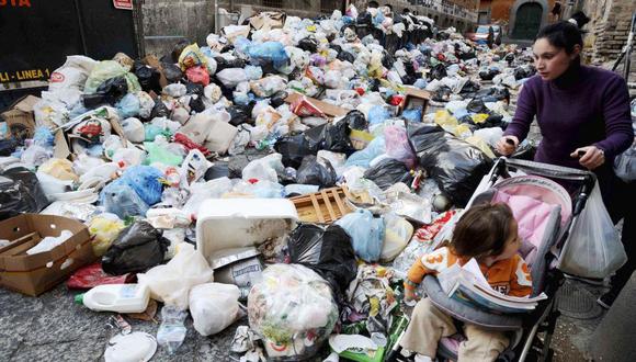 Poderosa mafia lucra con el problema de la basura en Italia. (AP)