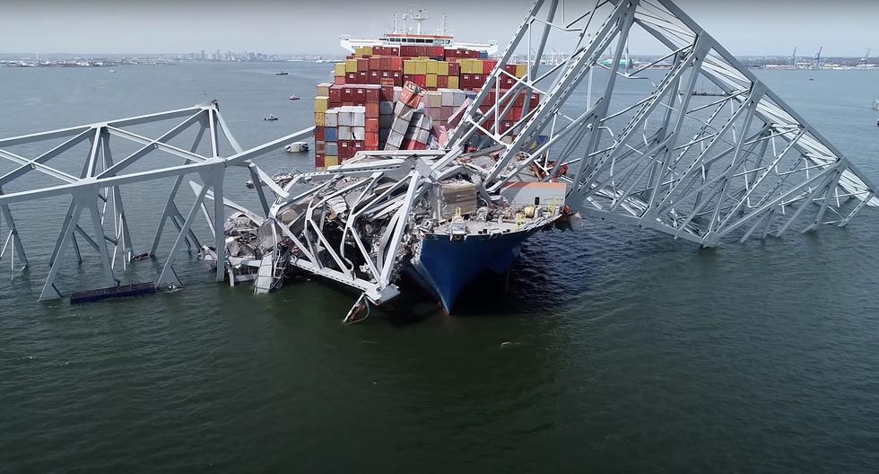 El puente Francis Scott Key se derrumbó tras el choque contra uno de sus pilares del buque portacontenedores Dali, en Baltimore, Maryland, Estados Unidos. (AFP).