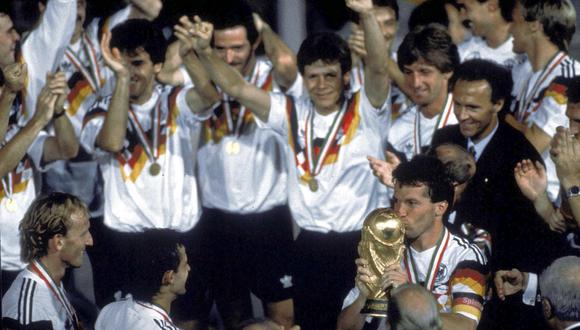 Lothar Matthäus cuando salió campeón del mundo en 1990. (Foto: AP)