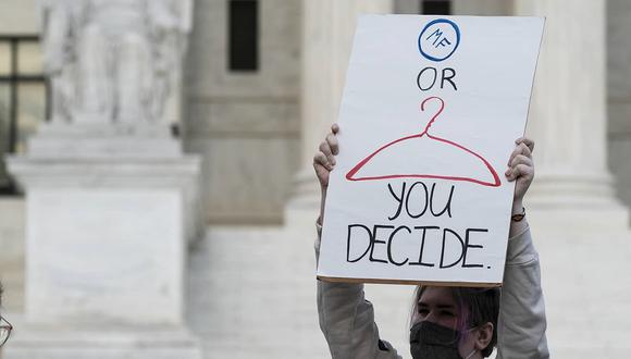 La Justicia de Estados Unidos decidió prohibir los abortos de manera temporal mientras se resuelven las disputas judiciales en Kentucky. (Foto referencial: Alex Brandon / AP)