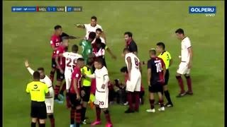Universitario vs. Melgar: codazo de Millán que no fue sancionado con tarjeta roja generó gresca dentro del campo | VIDEO
