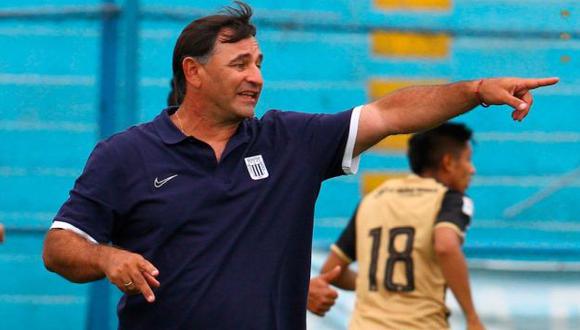 Carlos Bustos dirige a Alianza Lima por segunda temporada consecutiva. (Foto: Alianza Lima)