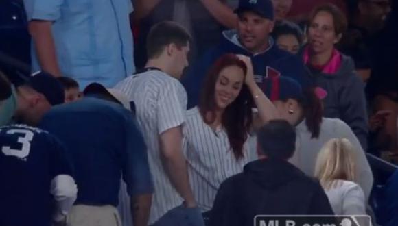 El video fue registrado el martes en la noche en la cancha de los Yankees. (Foto: captura de Facebook)