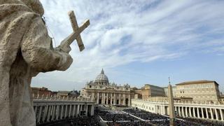 Ex gerentes de banco del Vaticano investigados por malversación