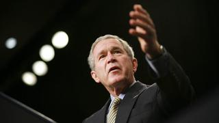 Estados Unidos: expresidente George Bush tacha de “error” la retirada militar de Afganistán