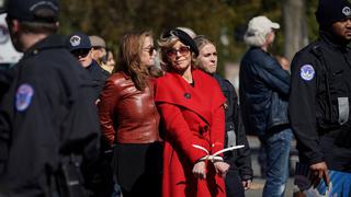 Jane Fonda detenida por segunda vez durante protesta contra crisis climática 